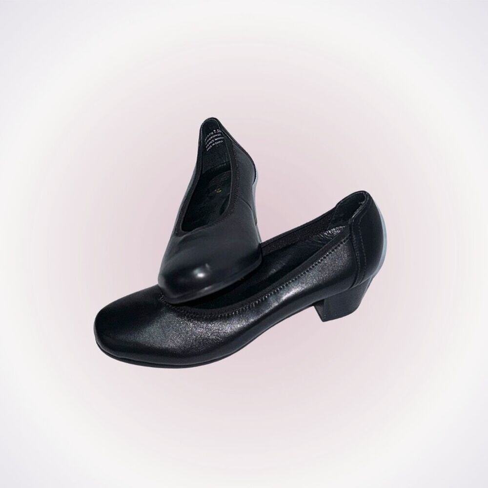 David Tate Black Leather Round Toe Court Heels | Sz 7.5